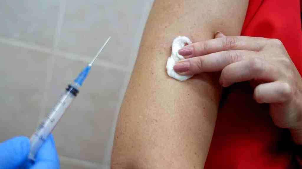 Israeli Study: 2nd Vaccine Booster Significantly Lowers COVID Death Rate